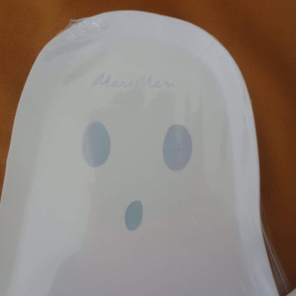 Meri Meri- ghost plates (set of 8)- Brand new/sealed- 3 sets available